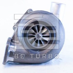 Neuer Original Turbolader CASE IH – 1967070C1 / 4652885 + Montagesatz